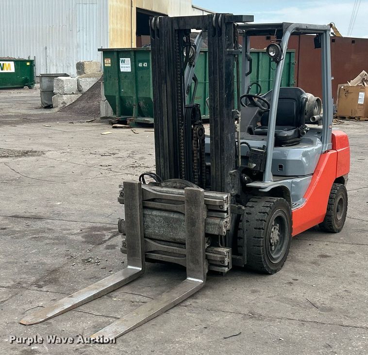 Toyota 8FGU30 forklift - EK8442