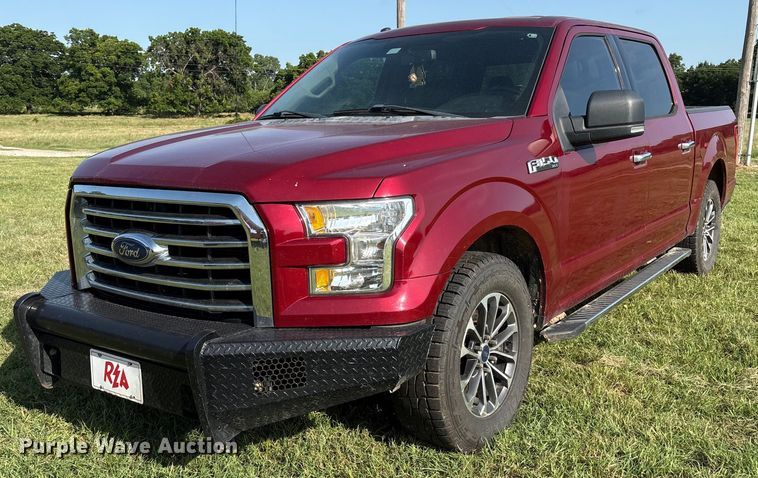 2015 Ford F150 SuperCrew pickup truck - EL2132