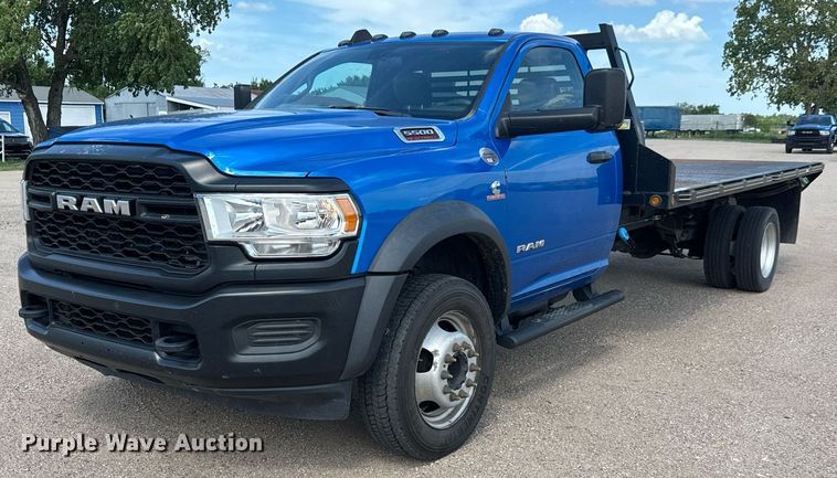 2021 Dodge Ram 5500 flatbed truck - EM8029