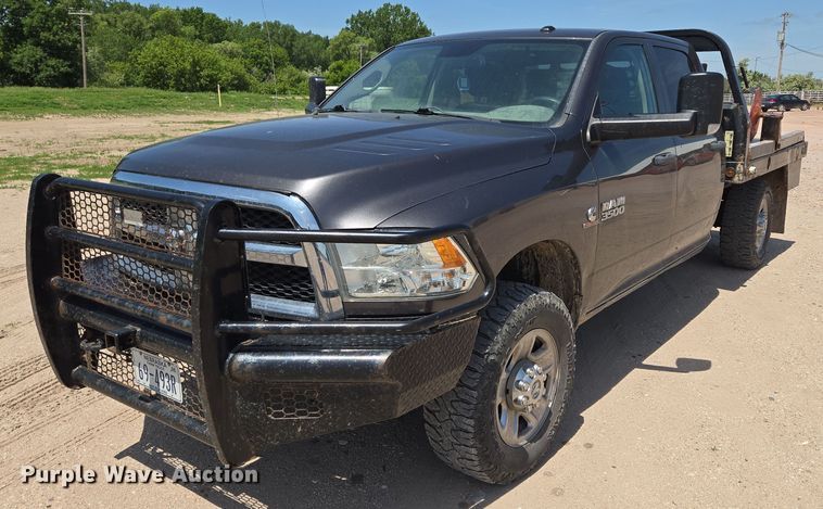 2014 Dodge Ram 3500 Crew Cab bale bed pickup truck - ER5280