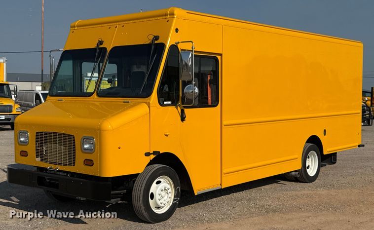 2021 Ford F59 delivery truck - EU2030