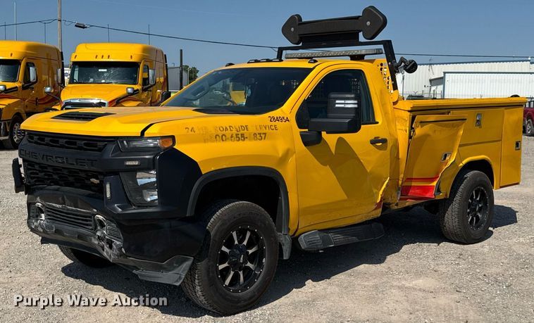 2021 Chevrolet Silverado 3500HD utility bed pickup truck - EU2069