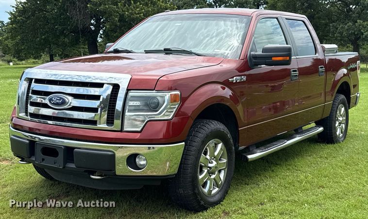 2014 Ford F150 SuperCrew pickup truck - HI9339
