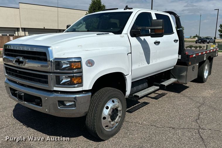 2022 Chevrolet 5500 flatbed truck - DF8622