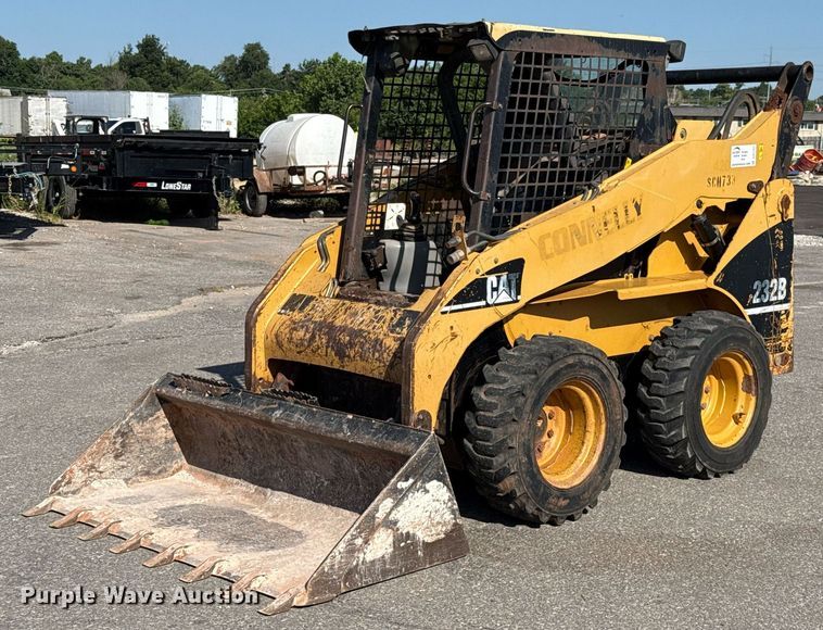 2005 Caterpillar 232B skid steer loader - DO7191