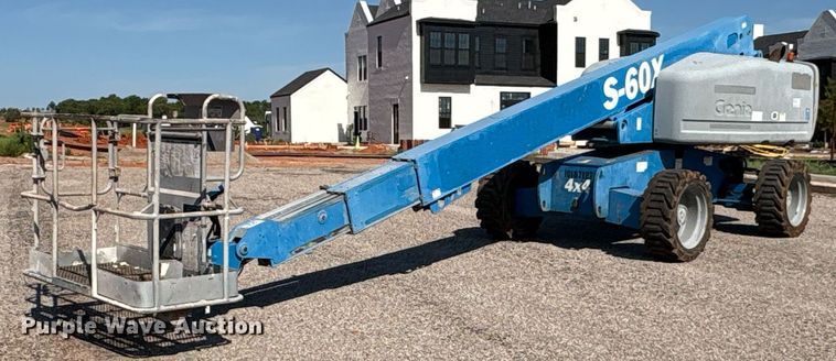 2013 Genie S-60X boom lift - DT6719