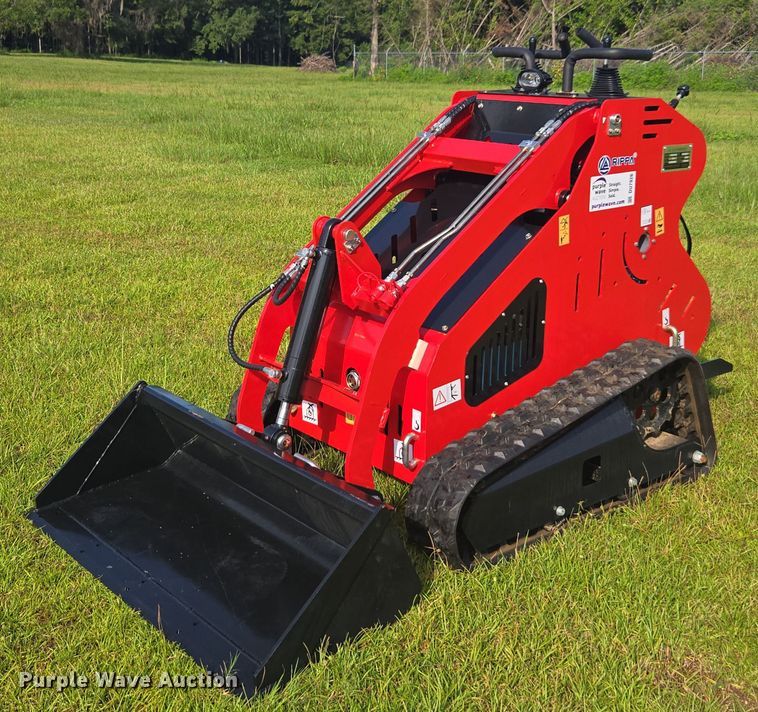 Rippa NDI625 compact utility loader - DU7926