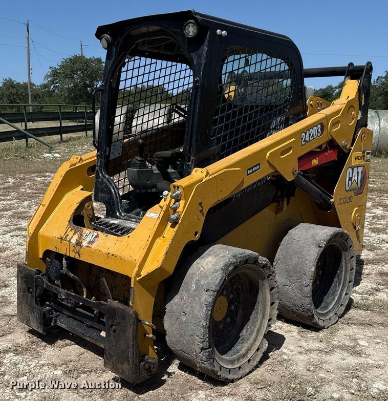 Caterpillar Skid Steer Loaders For Sale In Texas | Purple Wave Auction