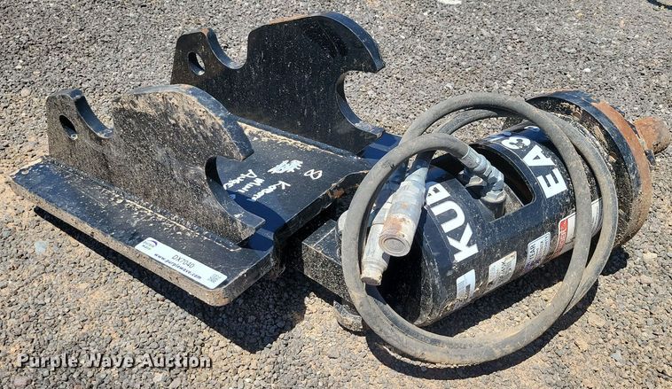 Kubota EA35 mini excavator auger - DX7040
