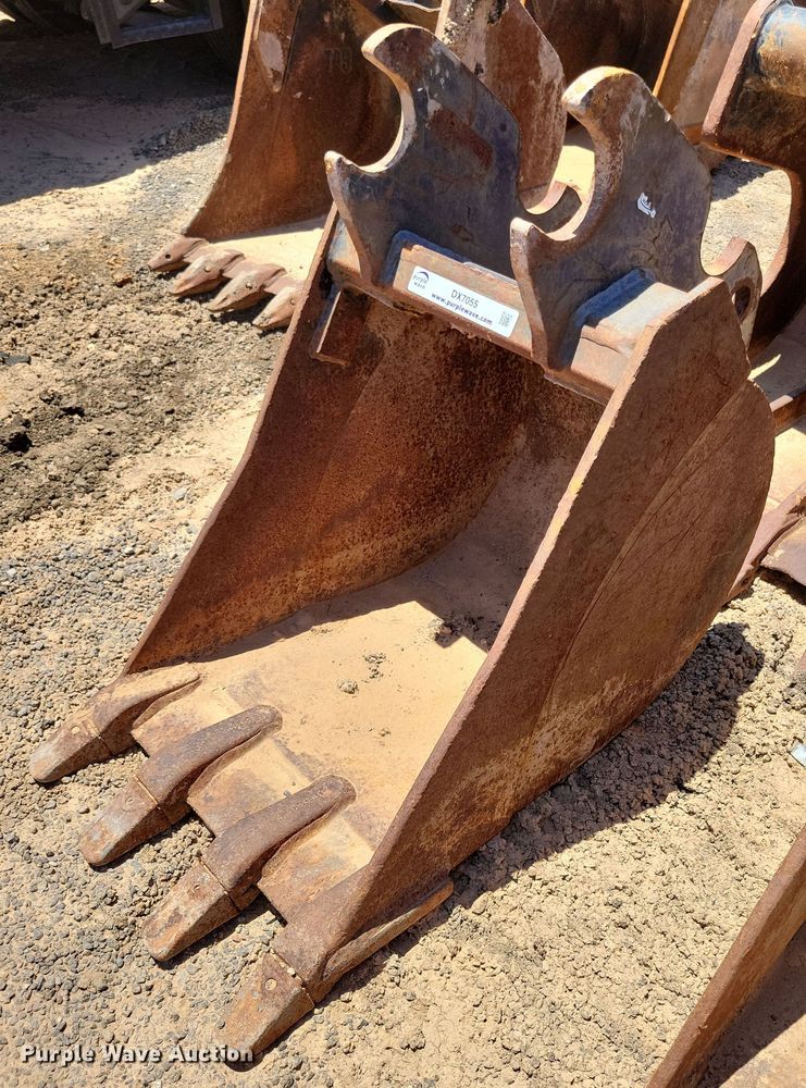 Kubota K7918 mini excavator bucket - DX7055