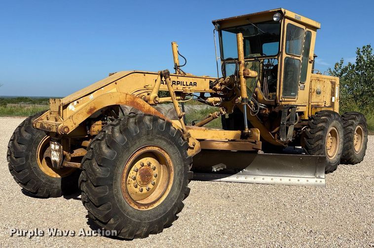 1982 Caterpillar 120G motor grader - DY0851