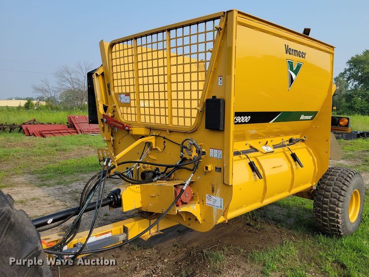 2017 Vermeer BPX9000 bale processor - EA2484