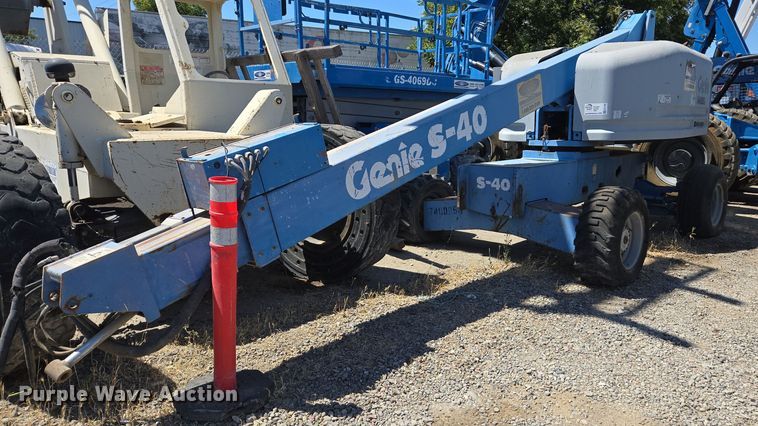 1998 Genie S-40 boom lift - EC1104