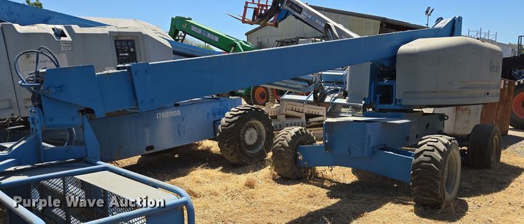 Genie S-40 boom lift - EC1108