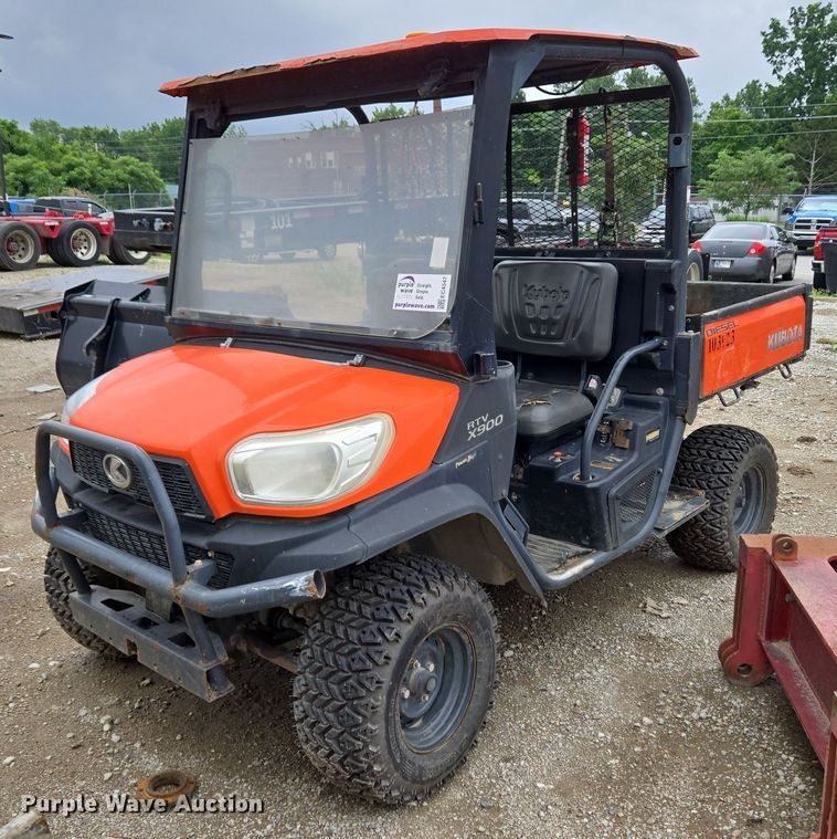 2010 Kubota utility vehicle - EC4347