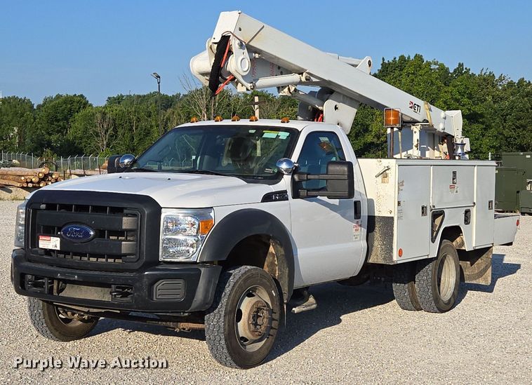 2016 Ford F550 Super Duty XL bucket truck - ED2164