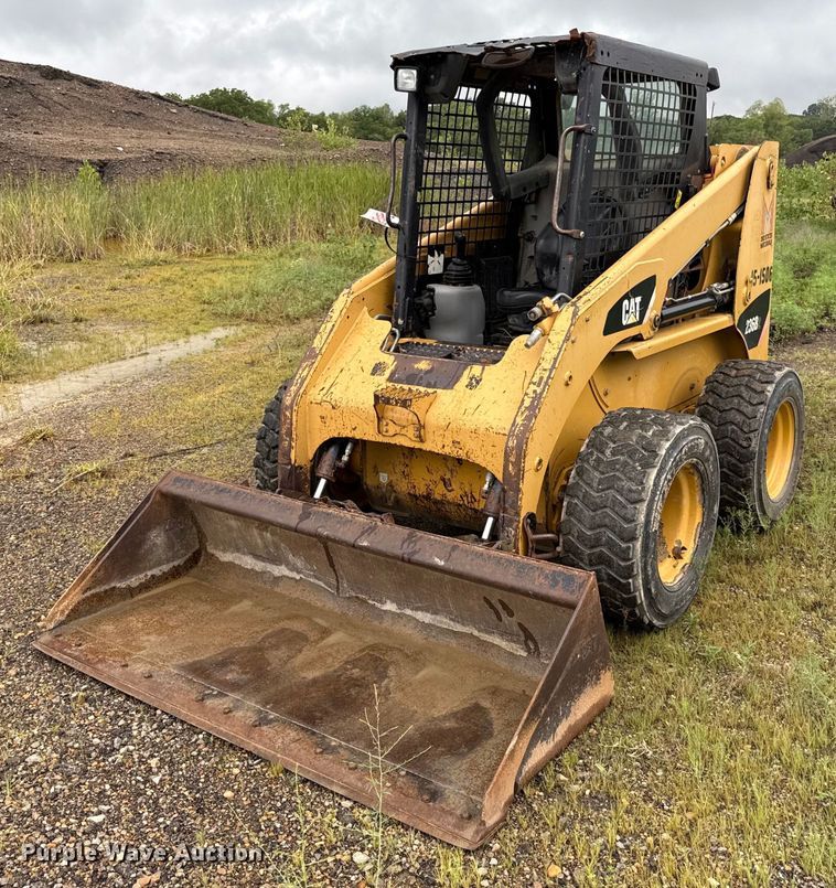 2007 Caterpillar 236B2 skid steer loader - ED4331
