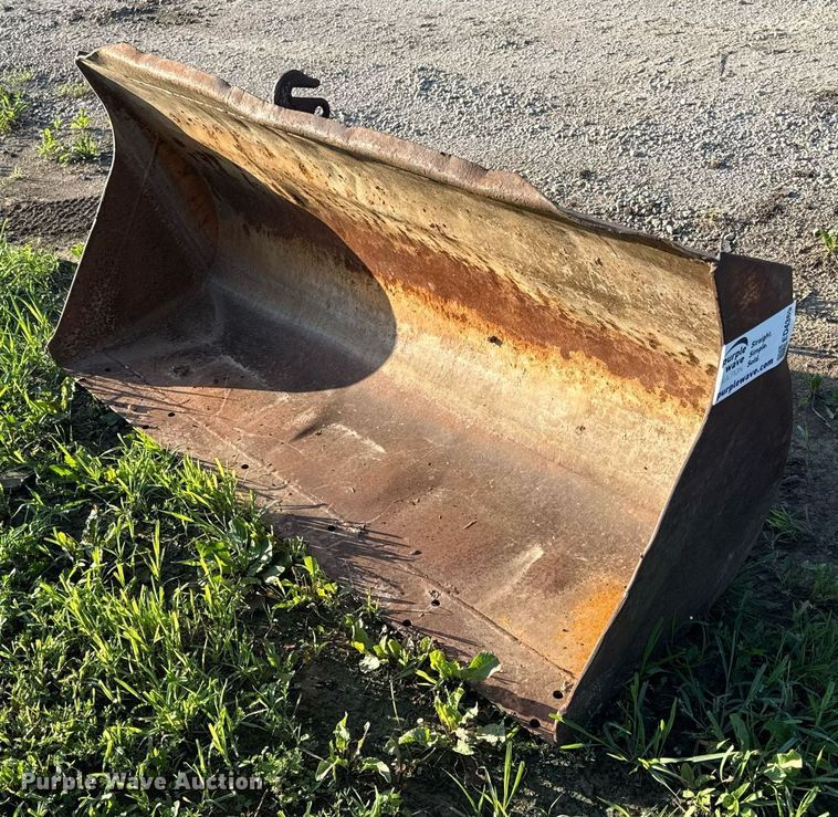 71" W bucket - ED4389