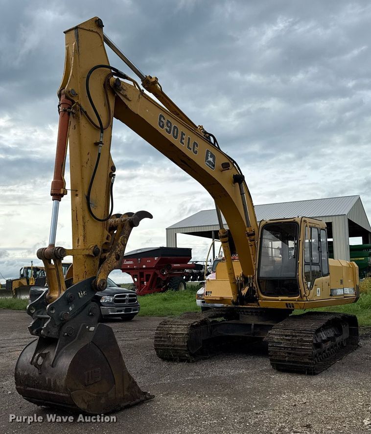 1996 John Deere 690ELC excavator - ED4405