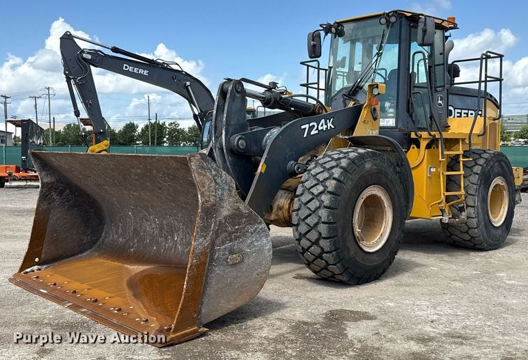 John Deere 724 Wheel Loader For Sale | Purple Wave Auction
