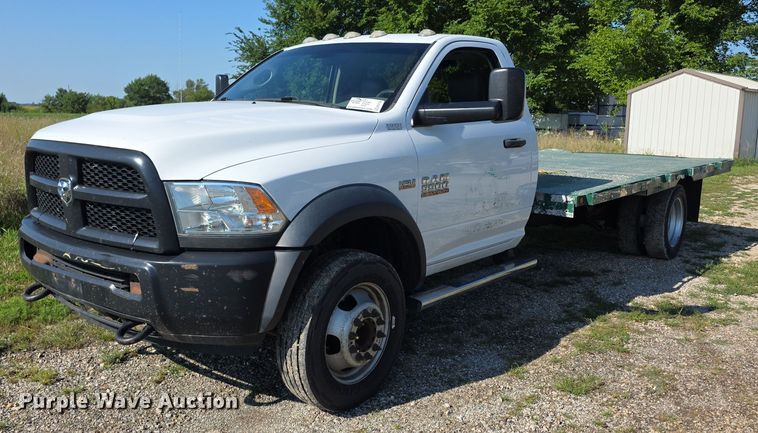 2016 Dodge  Ram 5500HD flatbed truck - EF3739