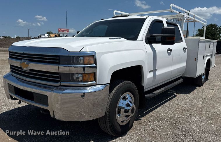 2015 Chevrolet Silverado 2500HD utility bed pickup truck - EG6057