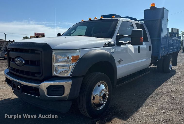 2016 Ford F550 Super Duty Crew Cab flatbed pickup truck - EG6069