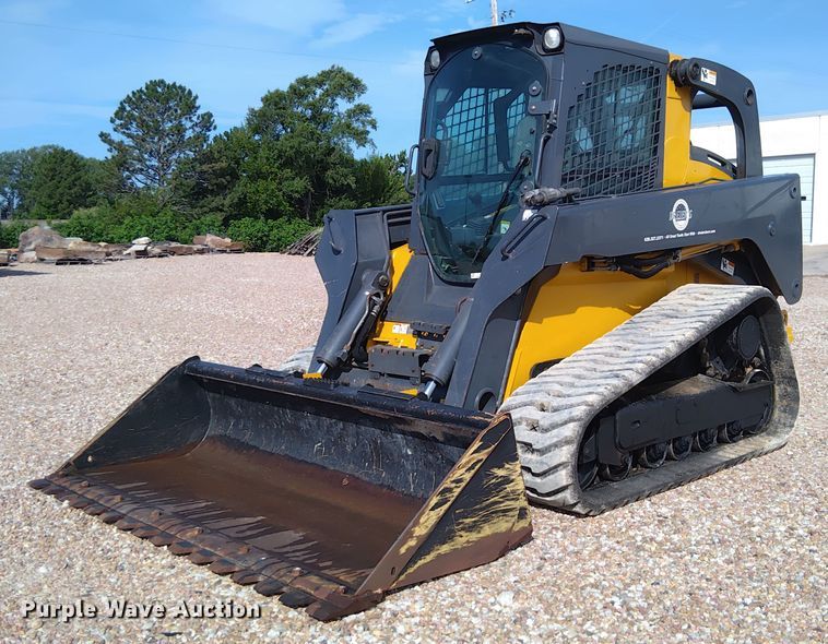 2014 John Deere 333E tracked skid steer loader - EM8030
