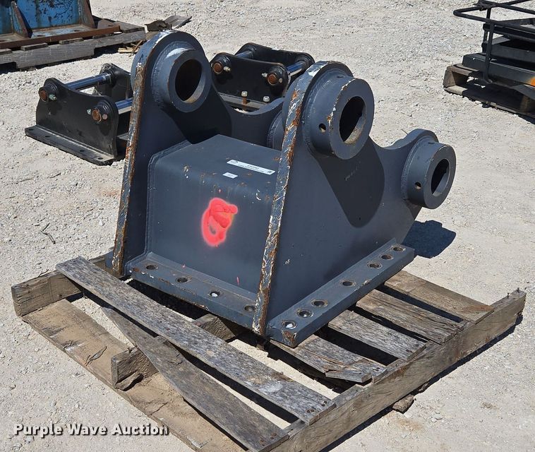 Excavator top mount - EN2040