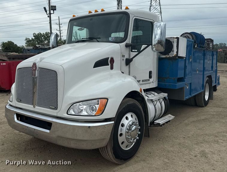 2013 Kenworth T370 utility / service truck - MZ9409