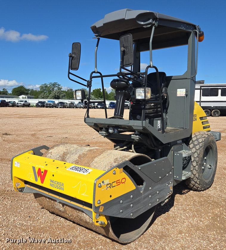 2021 Wacker Neuson RC50 single drum vibratory roller - YA0748