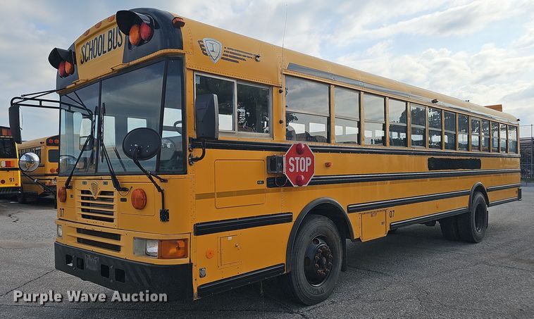 2005 IC Corporation FE300 school bus - DR3952