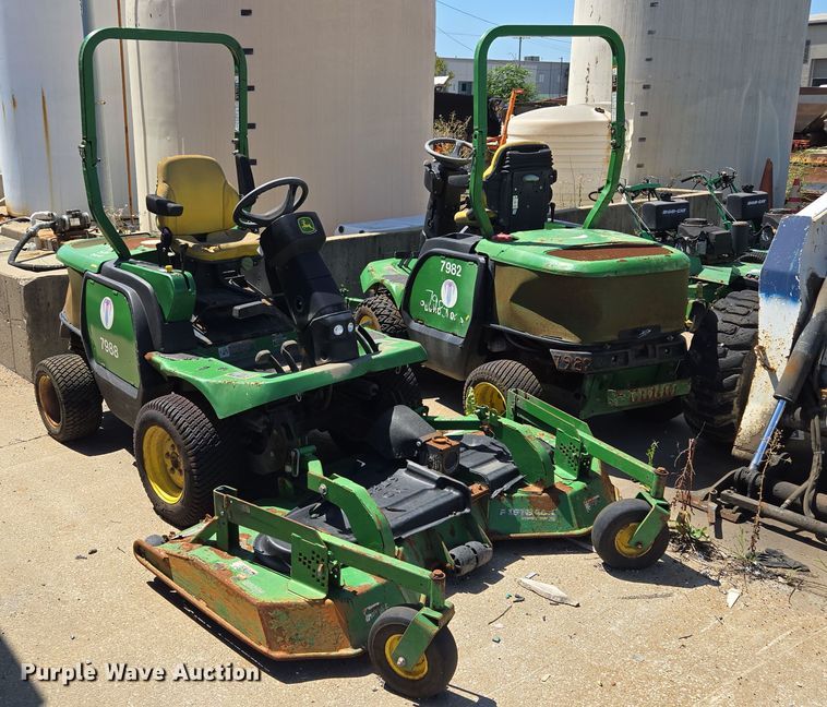 (3) John Deere 1445 lawn mower - DS4289