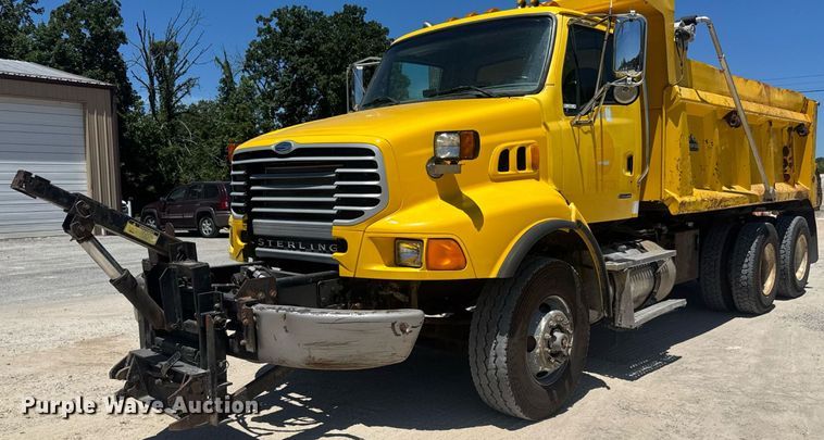 2007 Sterling  L-Line dump truck - DY0405