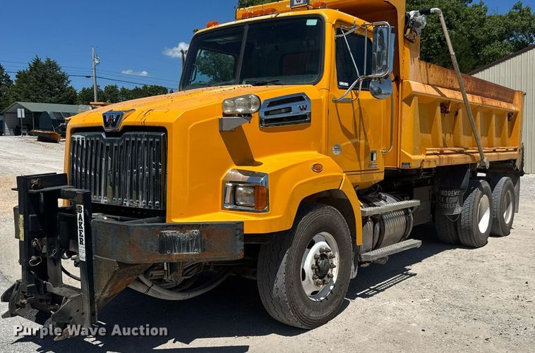 2014 Western Star 4700SB dump truck - DY0406