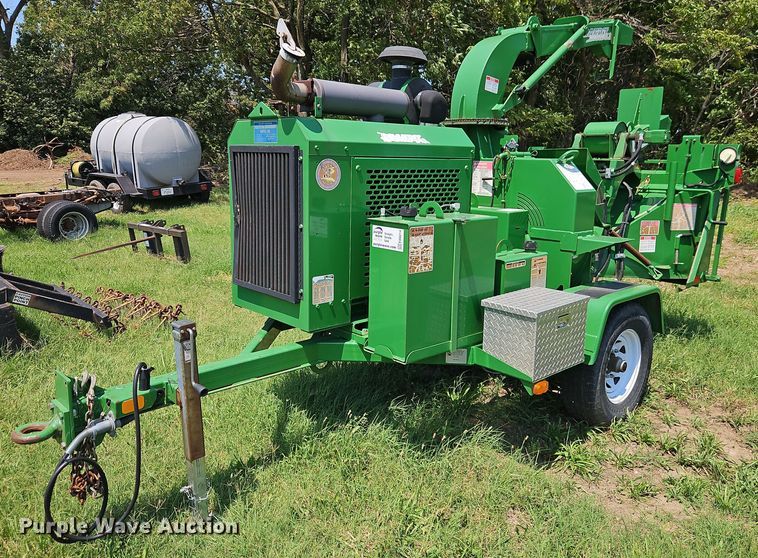 2010 Bandit 95 XP wood chipper - EB8214