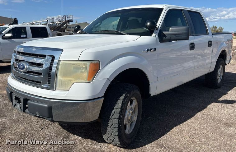 2010 Ford F150 SuperCrew pickup truck - EC3447