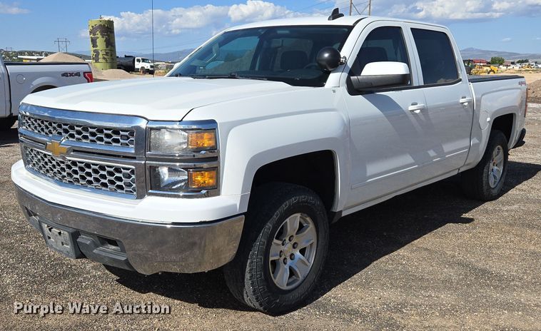 2015 Chevrolet Silverado 1500 Crew Cab pickup truck - EC3449