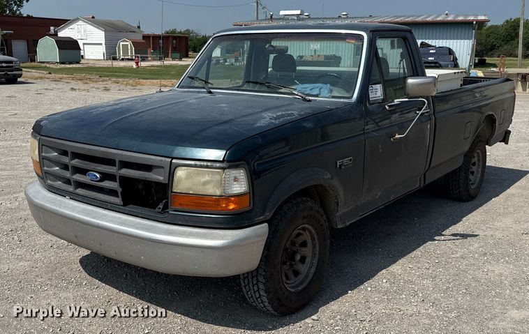 1994 Ford F150 pickup truck - ED4428