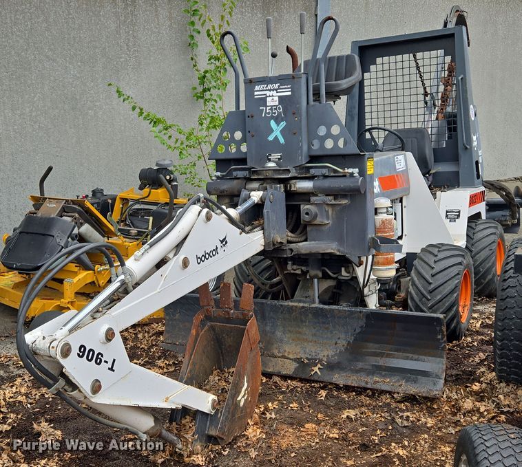 1990 Bobcat 3022 trencher - EF1895