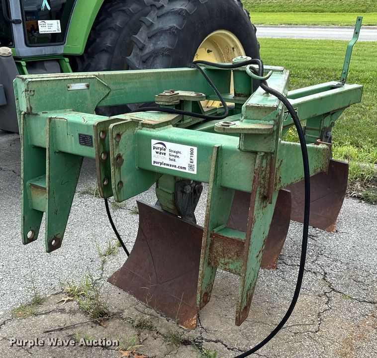 John Deere 975 plow - EF1900