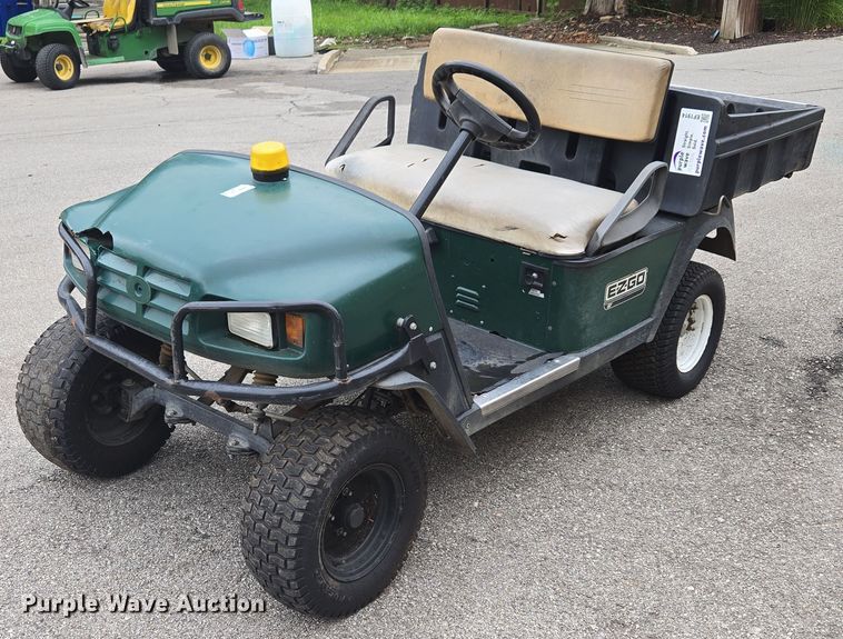 EZ-GO ST golf cart - EF1914