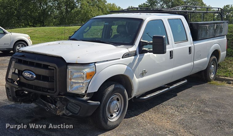 2011 Ford F250 Super Duty Crew Cab pickup truck - EF1949