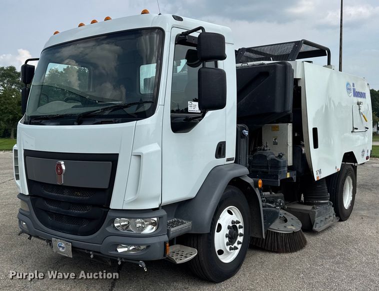 2017 Kenworth K270 street sweeper truck - EF2116