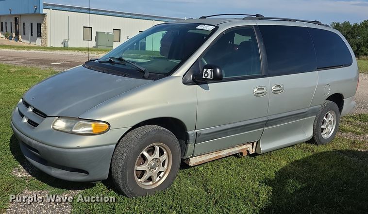 2000 Dodge Grand Caravan SE handicap accessible van - EF3736