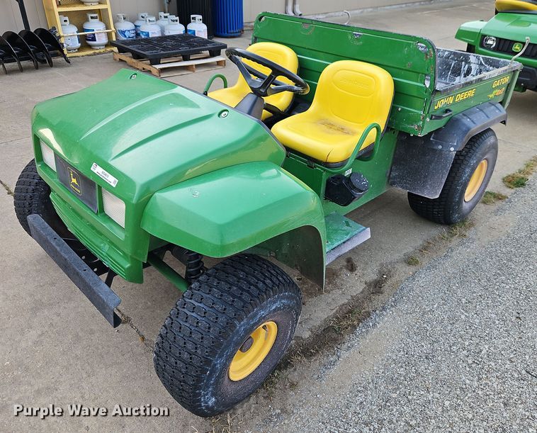1996 John Deere Gator utility vehicle - EO4613