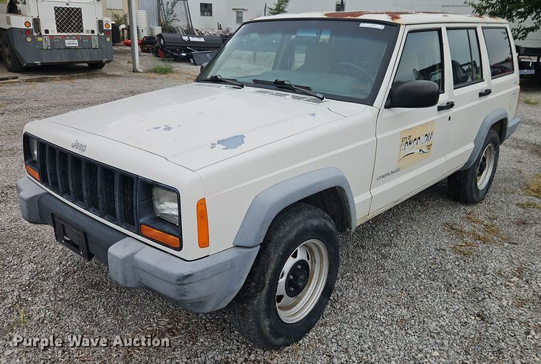 1999 Jeep Cherokee SUV - EO4625