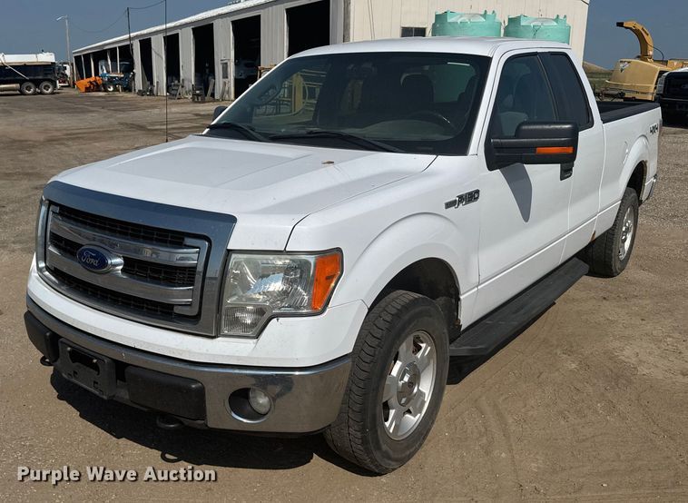 2014 Ford F150 SuperCab pickup truck - ER2243