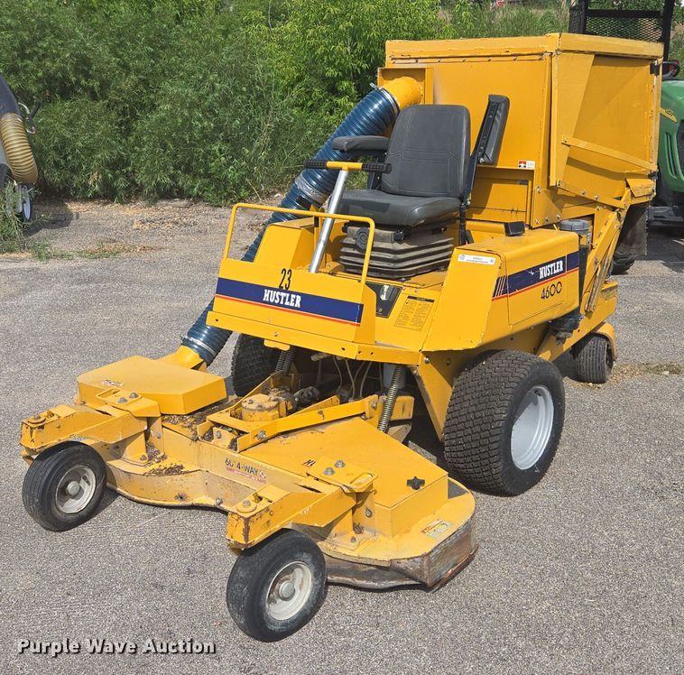 2005 Hustler 4600 ZTR lawn mower - ER5461