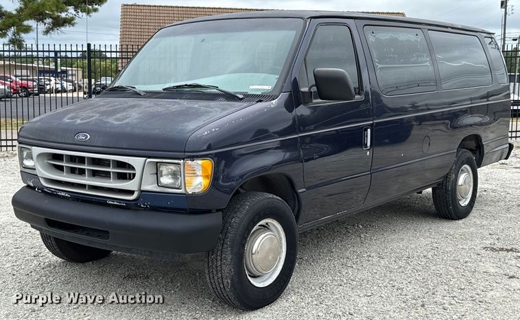 1999 Ford E350 van - EU2009